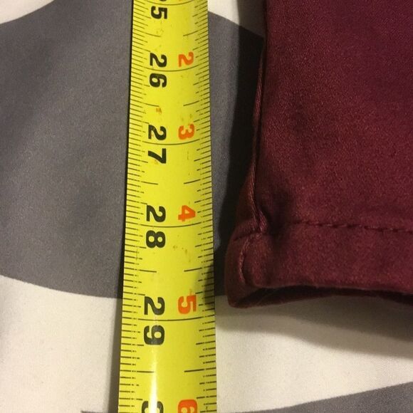 Rue 21 skinny jeans. 1/2 - Picture 8 of 9